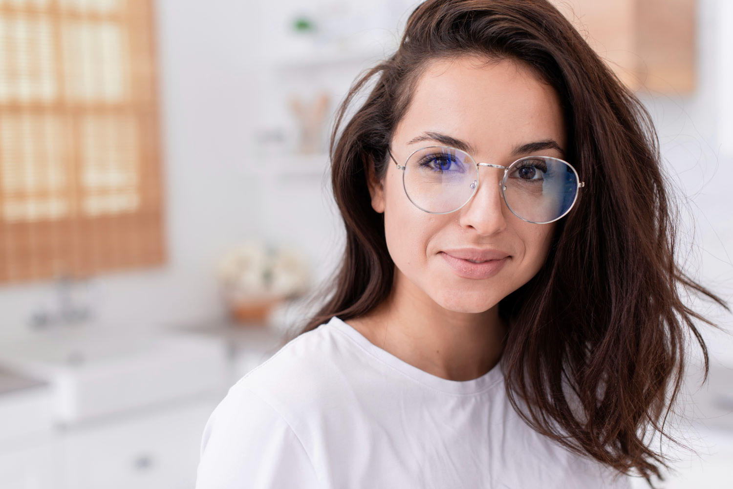 Wybór najlepszych okularów korekcyjnych – co warto mieć na uwadze?