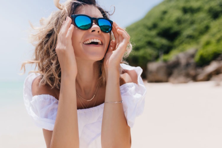Okulary przeciwsłoneczne z korekcją wzroku – połączenie stylu i ochrony oczu